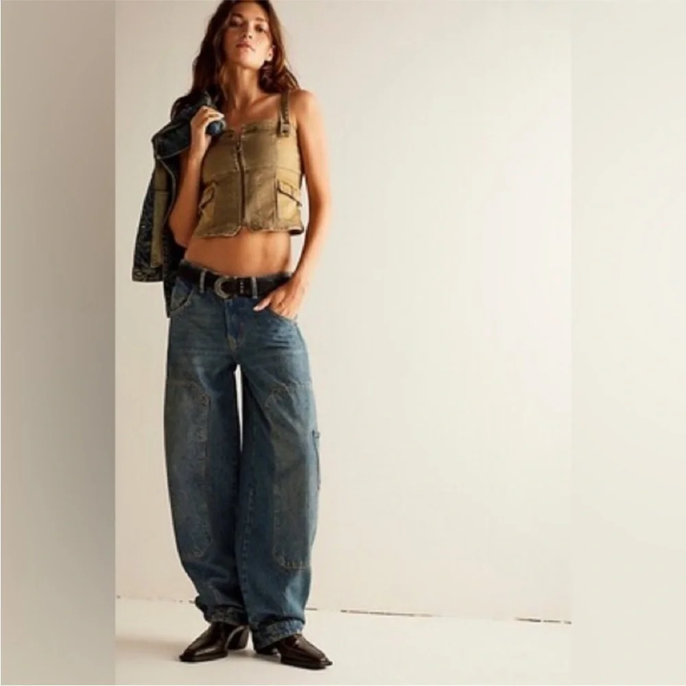 Free People Loren High Rise Carpenter Barrel Jeans Size 28 NWT